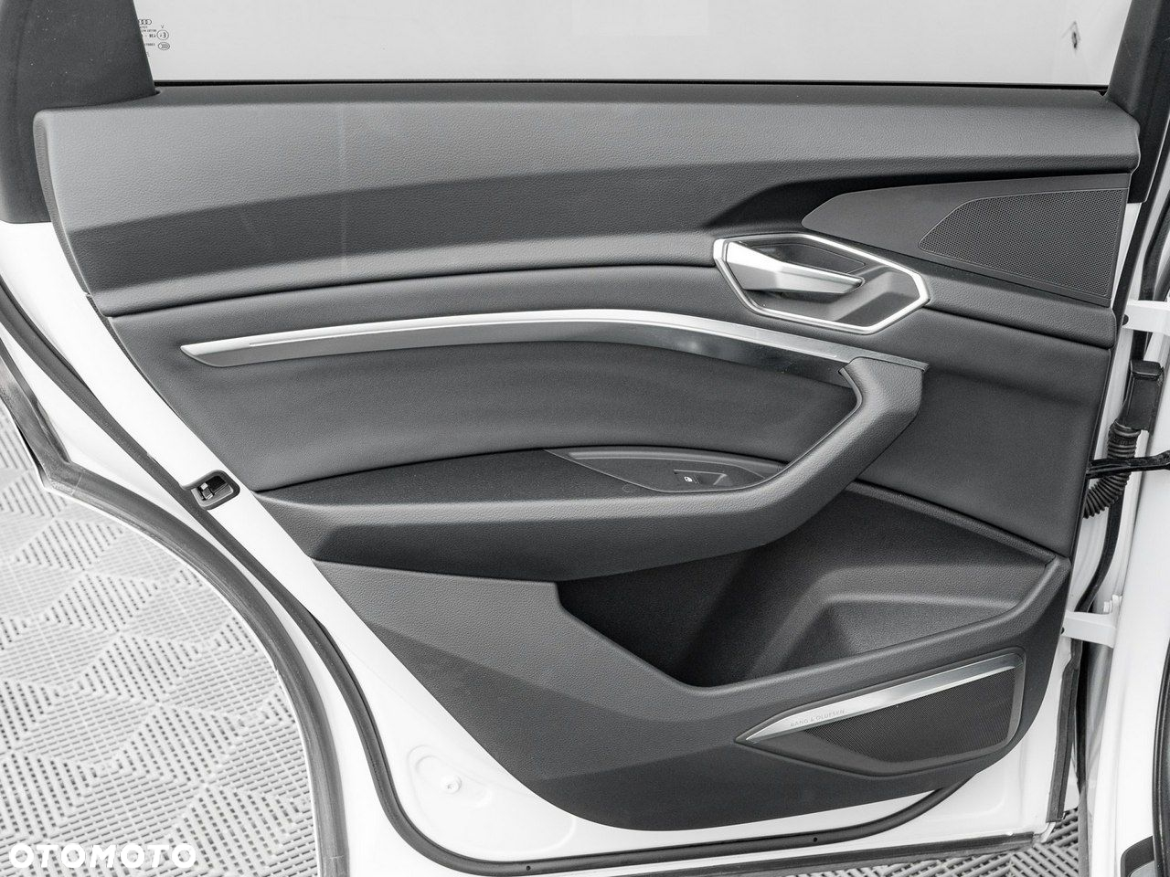 Audi Q8 e-tron 55 114kWh Quattro S Line - 25
