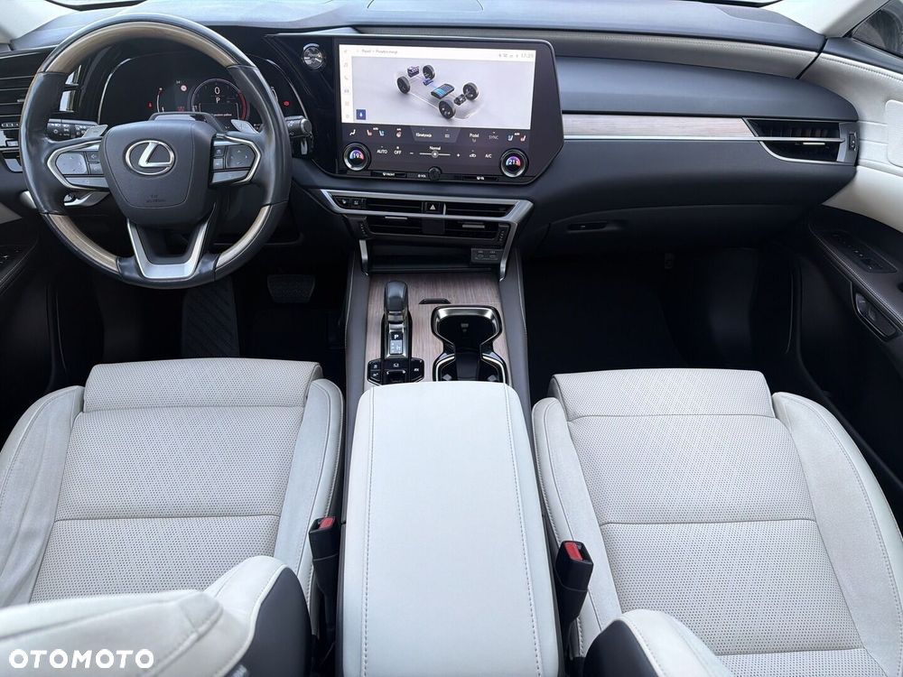 Lexus RX - 16