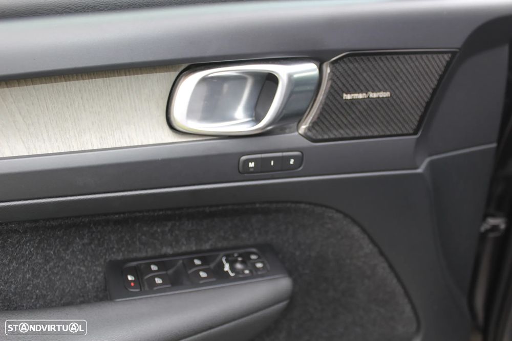 Volvo XC 40 2.0 D3 Inscription - 12