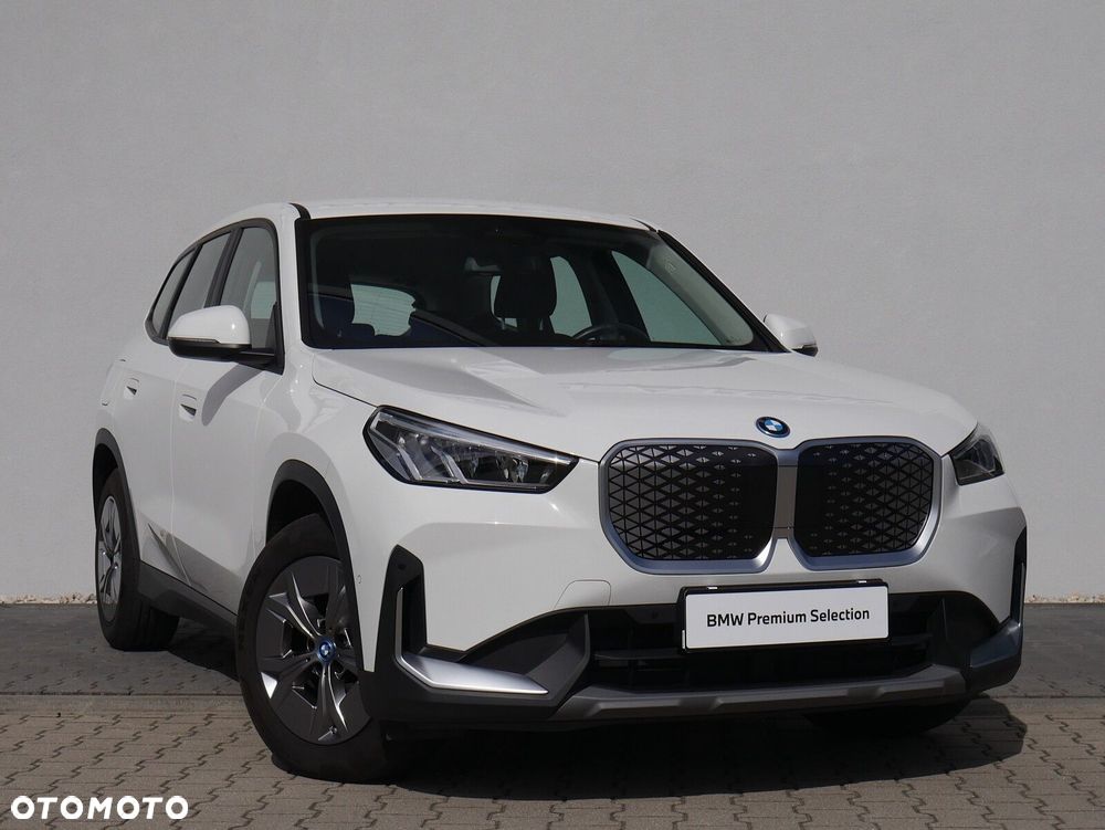 BMW Ix1 2024 photo 2