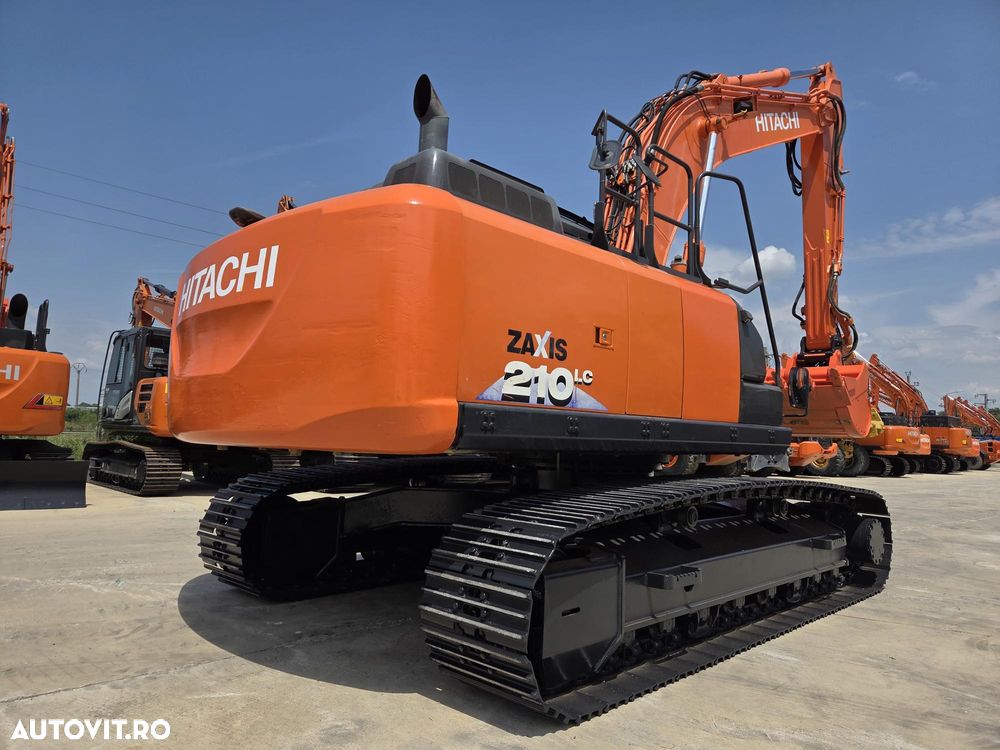 Hitachi ZX210LC-6, 23 tone, cupa NOUA 1,3mc, 2018, 7.784h, CUPLA rapida OIL QUICK, cupa ingusta, inst picon si rotire pe brate, 3 camere, lant 90% ok, consum mediu 9l/h, FULL OPTION, STARE FOARTE BUNA, posibilitate leasing 3 ani-PROMOTIE 83.900 EUR+Tva - 1