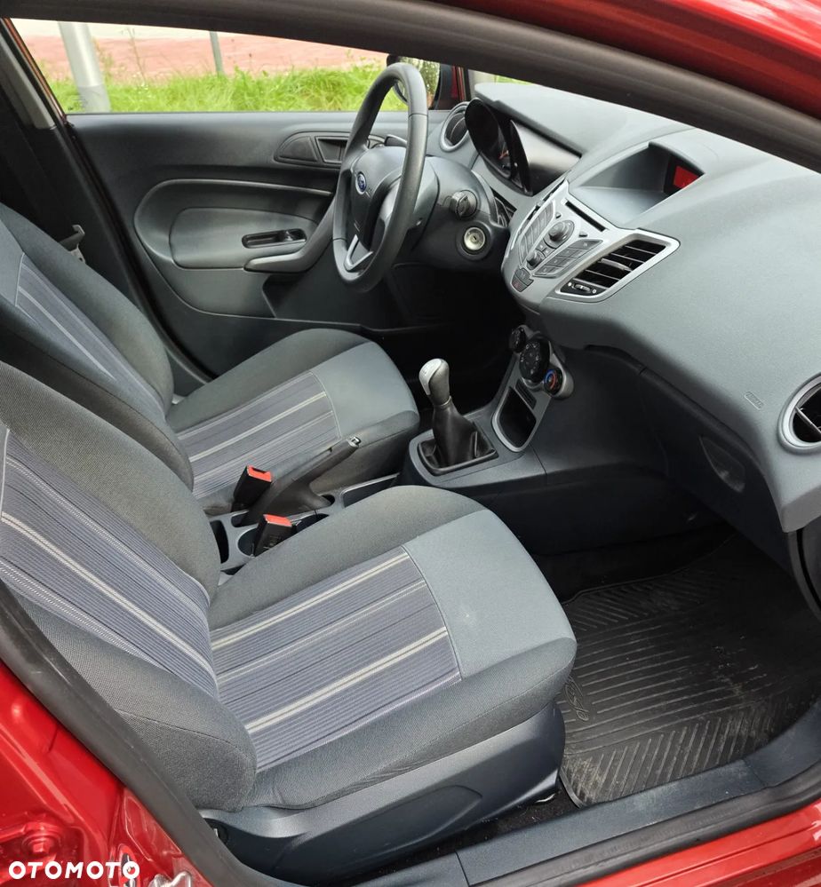 Ford Fiesta 1.25 Ambiente EU5 - 9