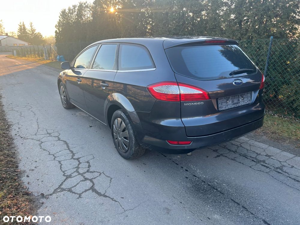 Ford Mondeo 2.0 Black Magic - 4