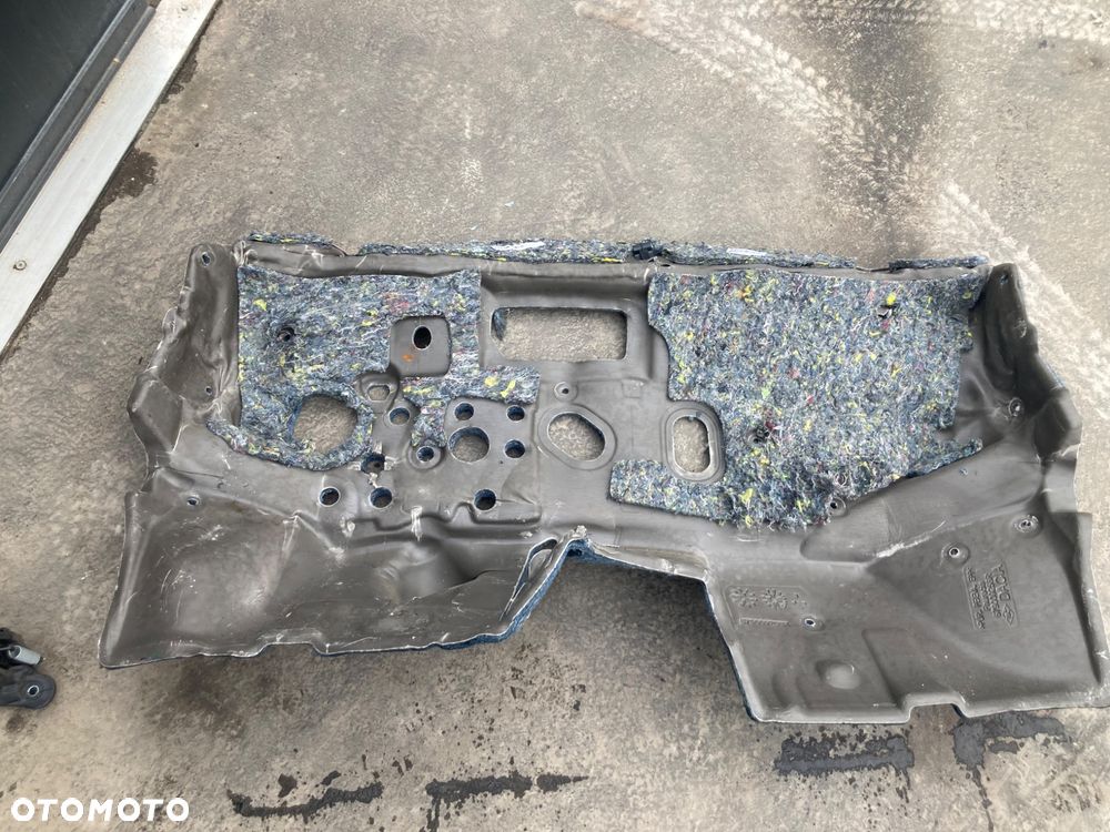 DACIA DUSTER 2 II WYGŁUSZENIE WYCISZENIE ŚCIANY GRODZIOWEJ PRZEGRODY POD DESKĘ MATA Wwa - 1