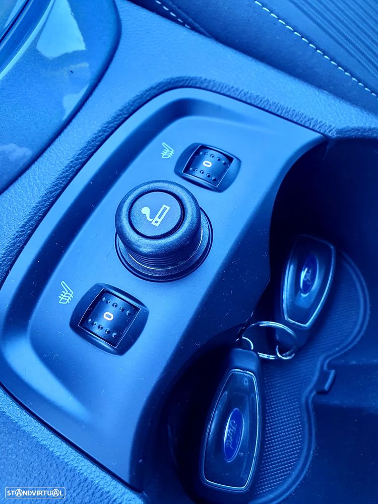 Ford Focus SW 1.0 EcoBoost S&S Titanium - 35