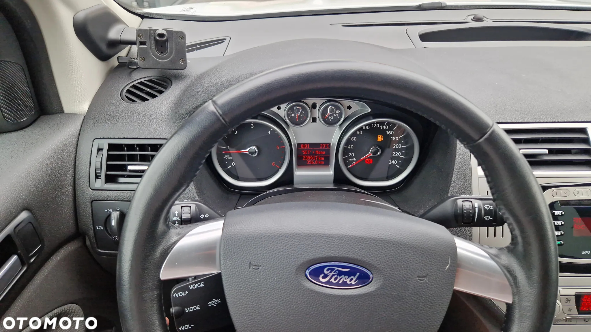 Ford Kuga 2.0 TDCi 2x4 Champions Edition - 17
