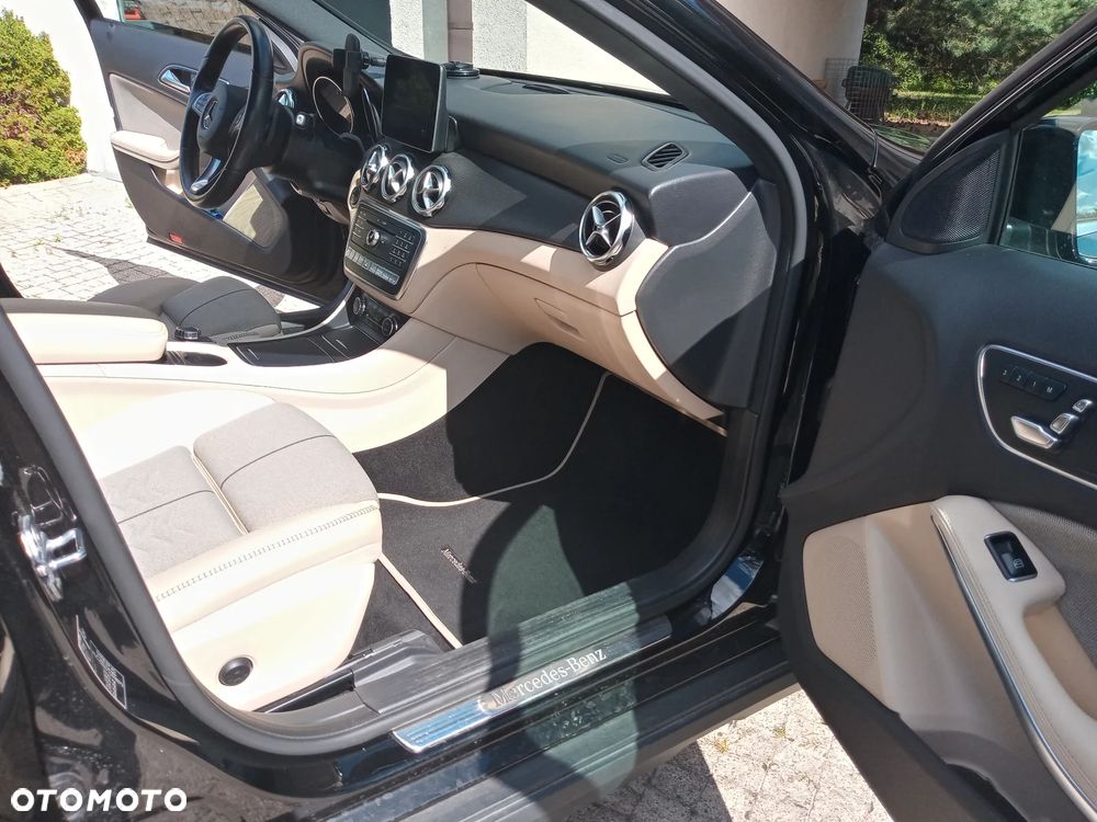 Mercedes-Benz GLA 220 4-Matic - 18