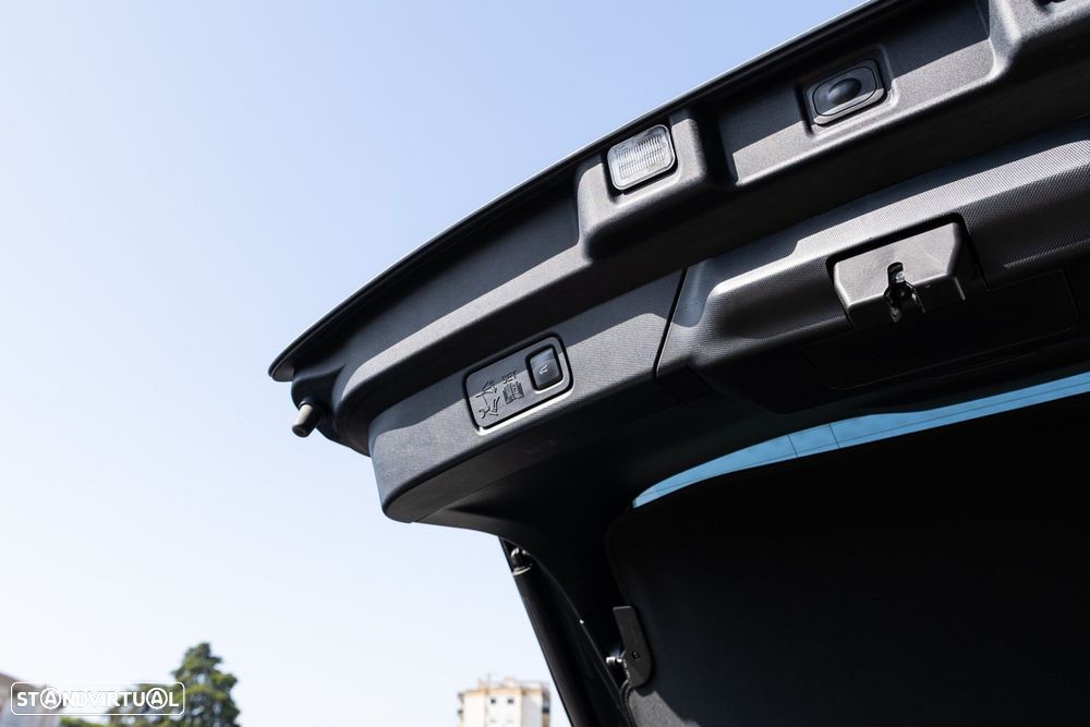 Ford Mustang Mach-E Alargada - 11