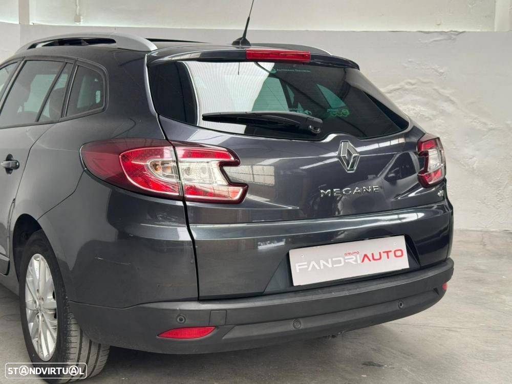 Renault Mégane Sport Tourer - 15