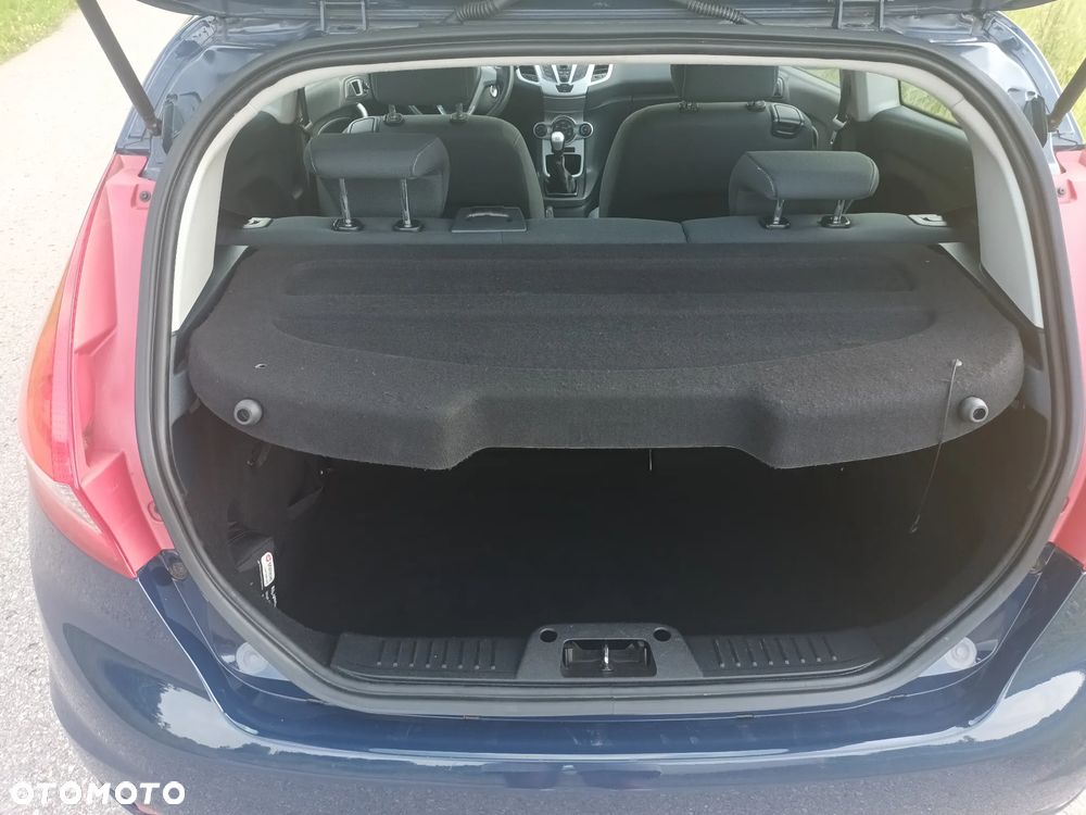 Ford Fiesta 1.25 Ambiente - 25