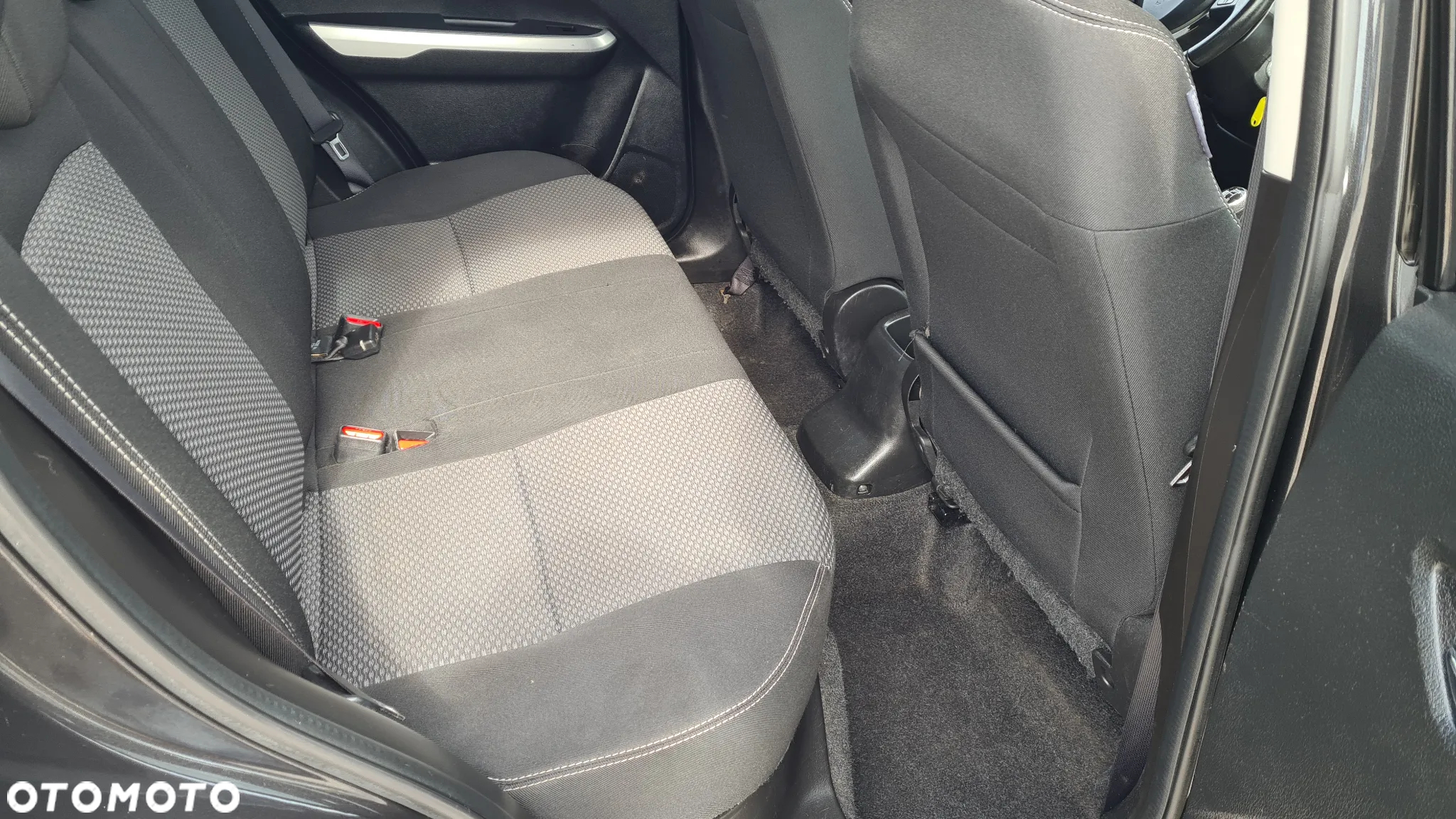 Suzuki Vitara - 23