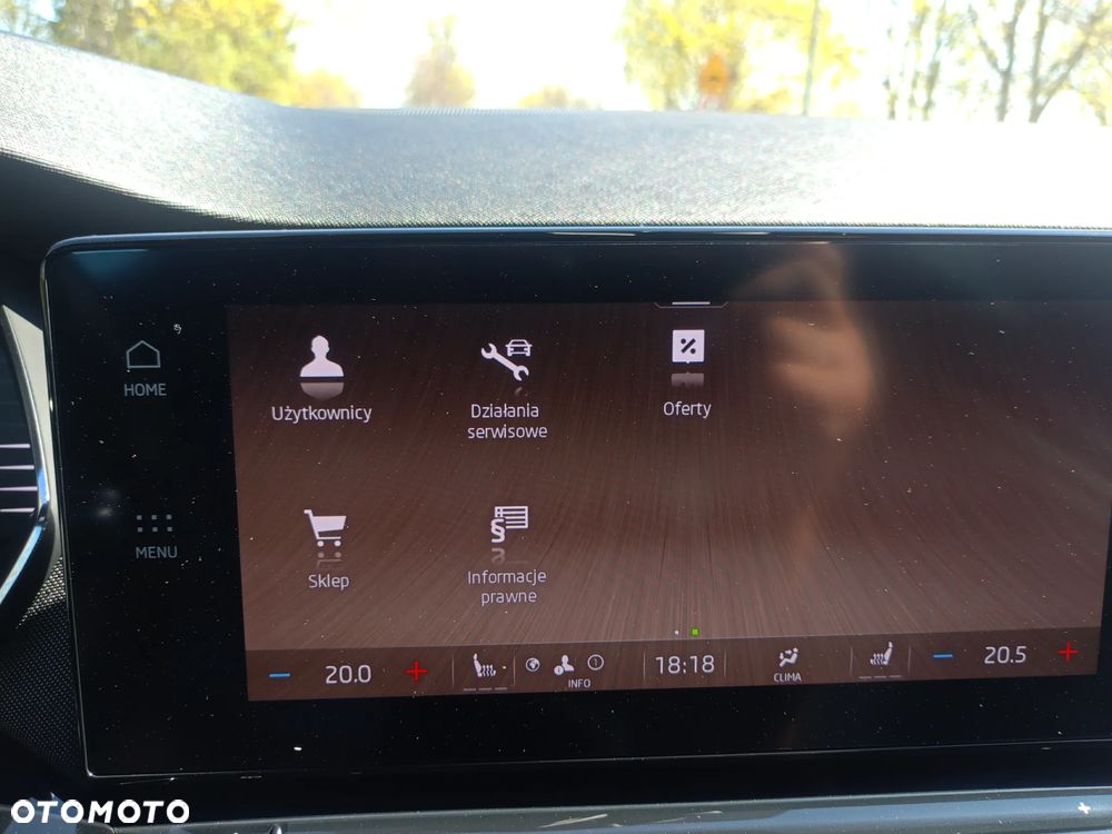 Skoda Octavia 2.0 TDI DSG Sportline - 25