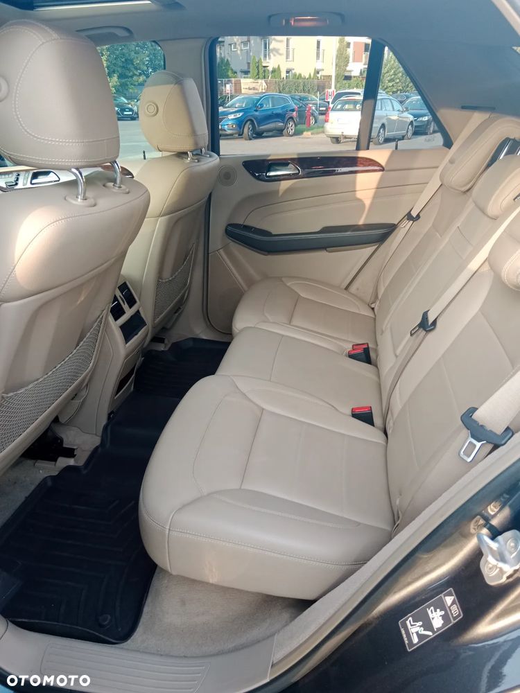 Mercedes-Benz ML - 15