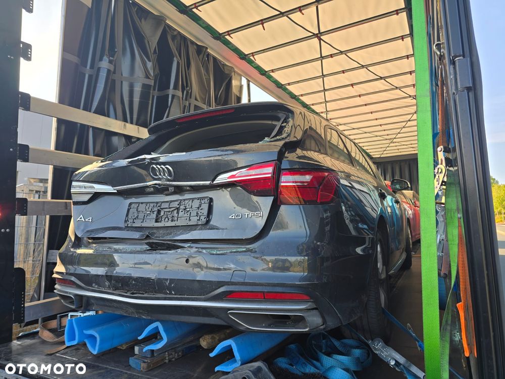 Audi A4 Avant 40 TFSI S tronic - 14