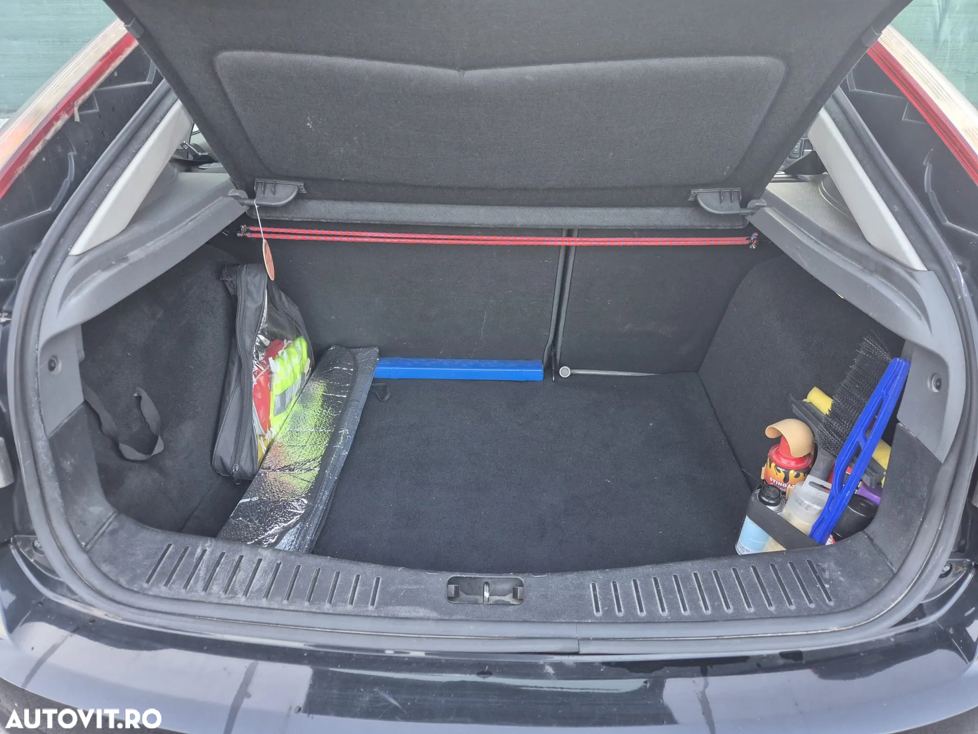 Ford Focus - 8