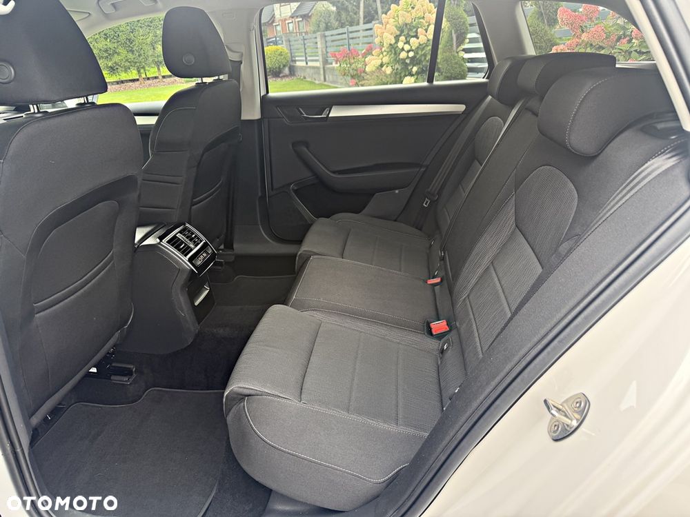 Skoda Superb 2.0 TDI DSG Style - 18