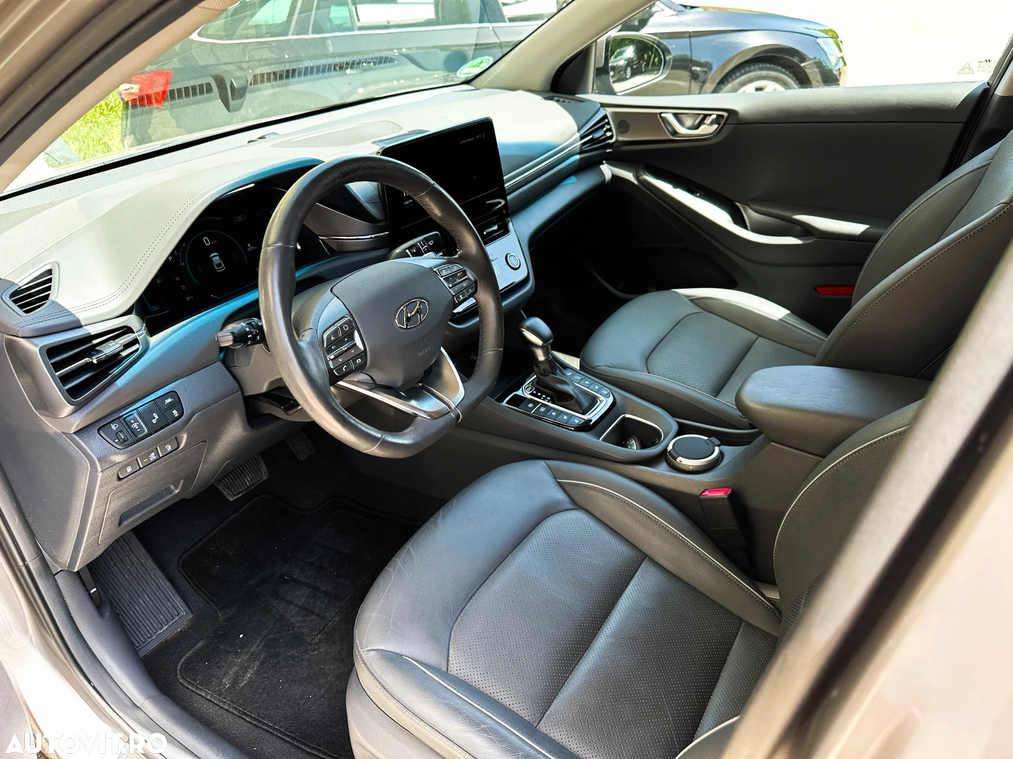 Hyundai IONIQ Plug-In Hybrid 1.6 141CP Exclusive - 3