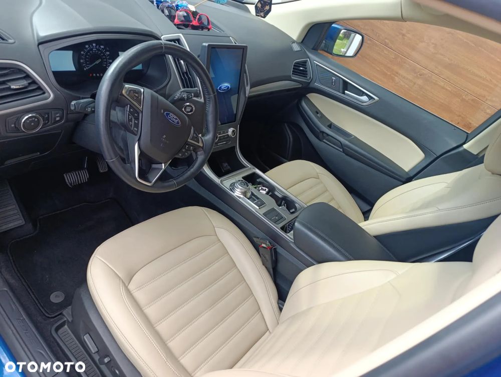 Ford Edge - 16