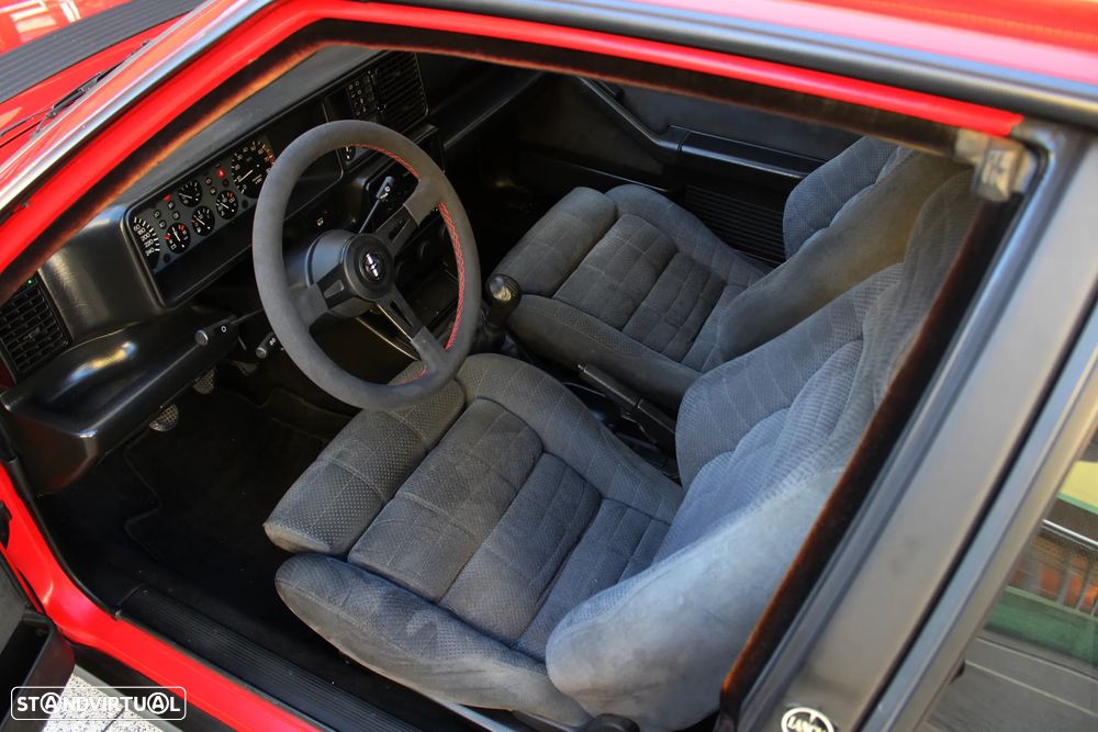 Lancia Delta 1.6 HF Turbo - 23