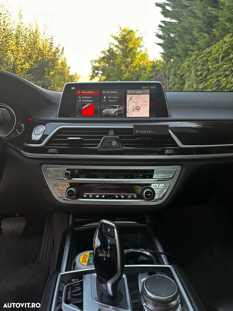BMW Seria 7 730d xDrive - 11