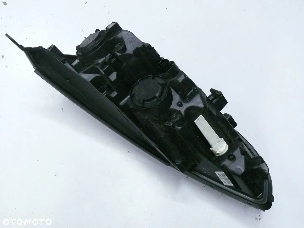 LAMPA PRZEDNIA PRAWA HYUNDAI I30 III 2017 2021 ZWYKŁA - 5