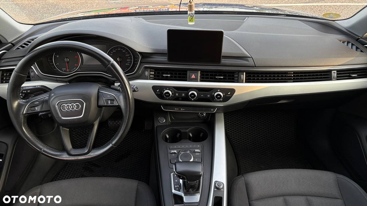 Audi A4 - 8
