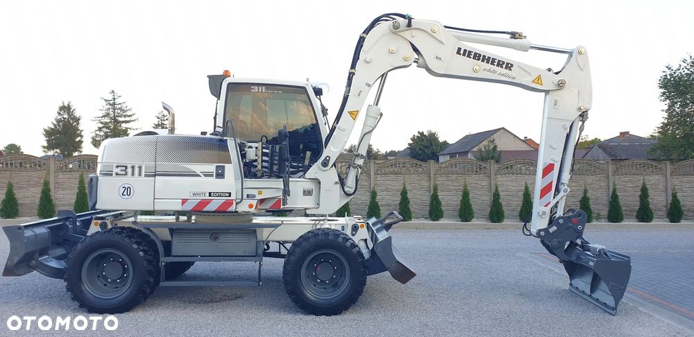 Liebherr 311 rok 2007 łyżka skarpowa hydr. + do kopania 2xpług klima oryginał - 7