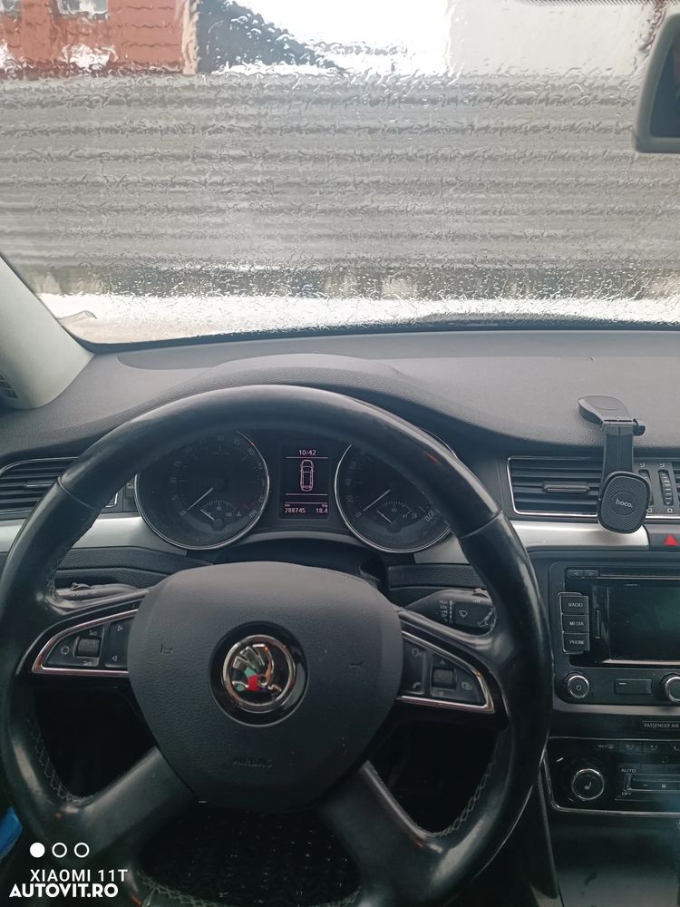 Skoda Superb 2.0 TDI Ambition - 9