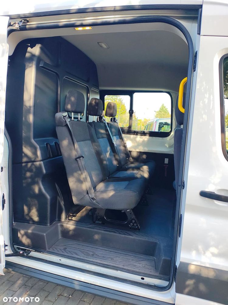 Ford Transit - 12