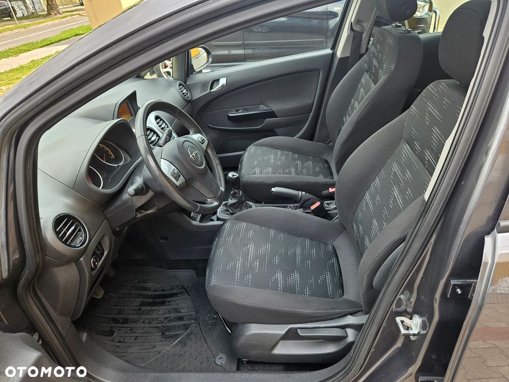 Opel Corsa 1.2 16V Essentia - 3