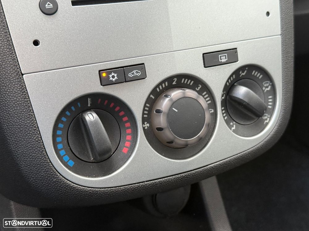 Opel Corsa 1.3 CDTi Enjoy - 13