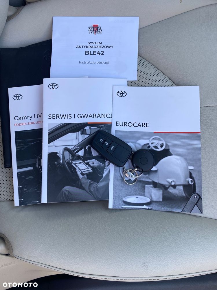 Toyota Camry 2.5 Hybrid Executive CVT - 15