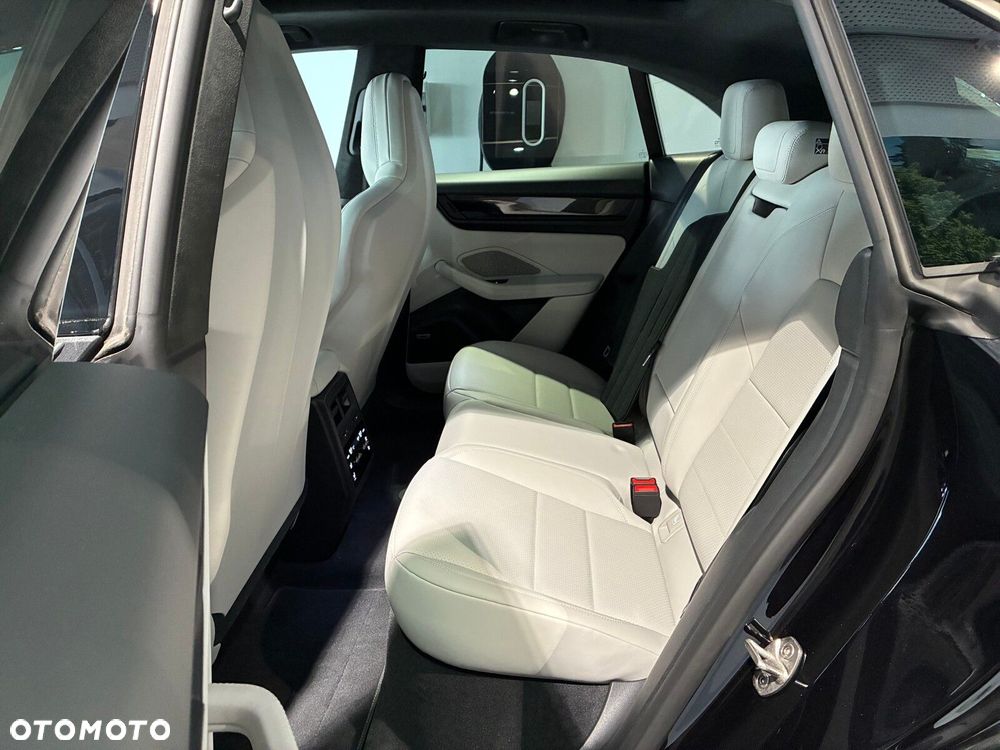 Porsche Macan - 28
