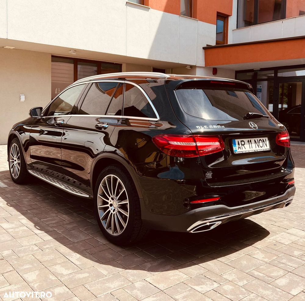 Mercedes-Benz GLC - 3