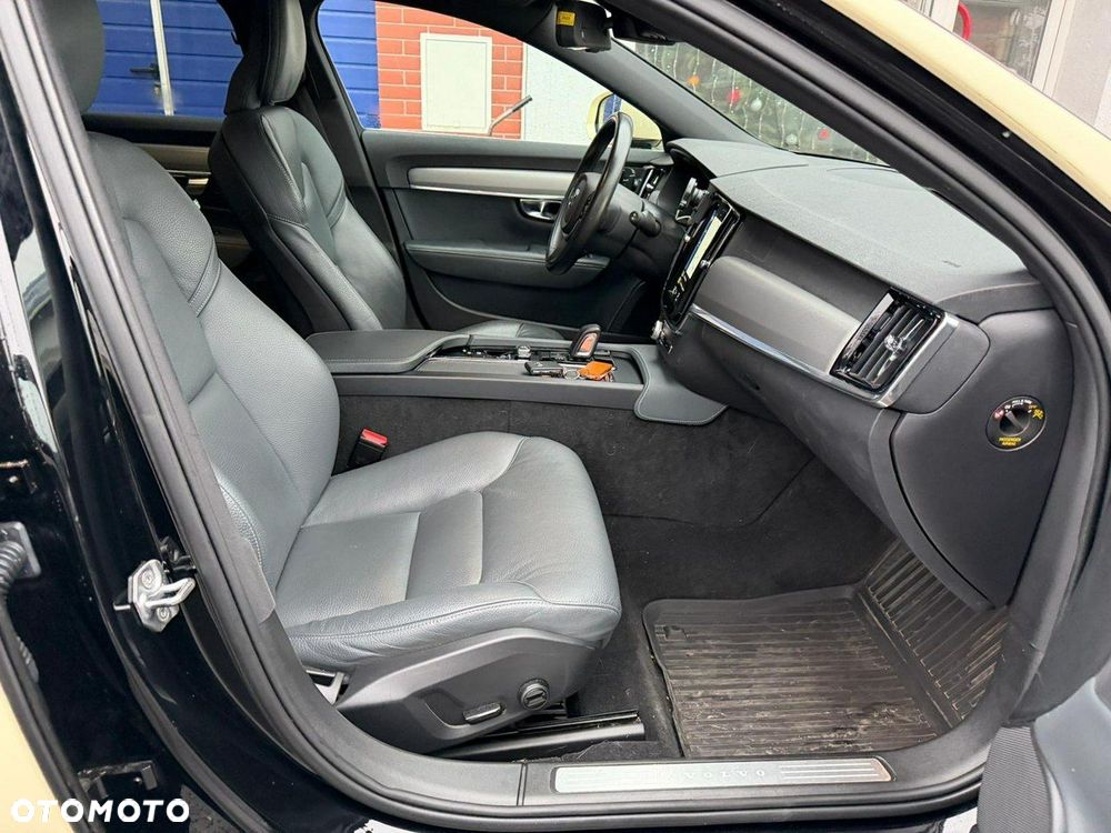 Volvo V90 - 17