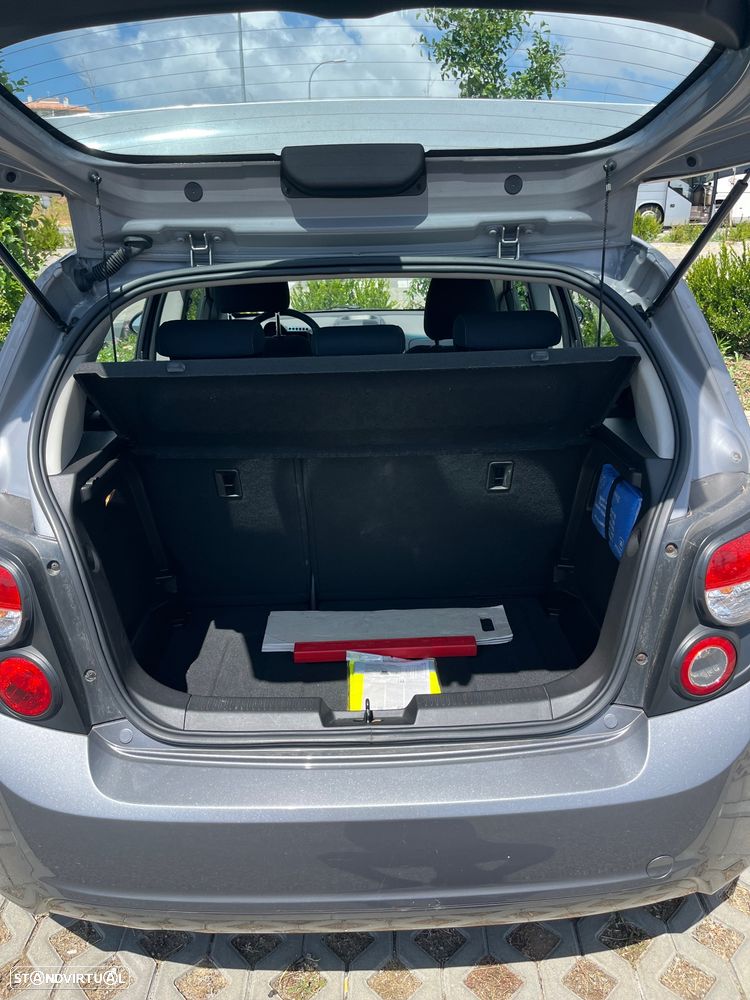 Chevrolet Aveo 1.2 LT - 16