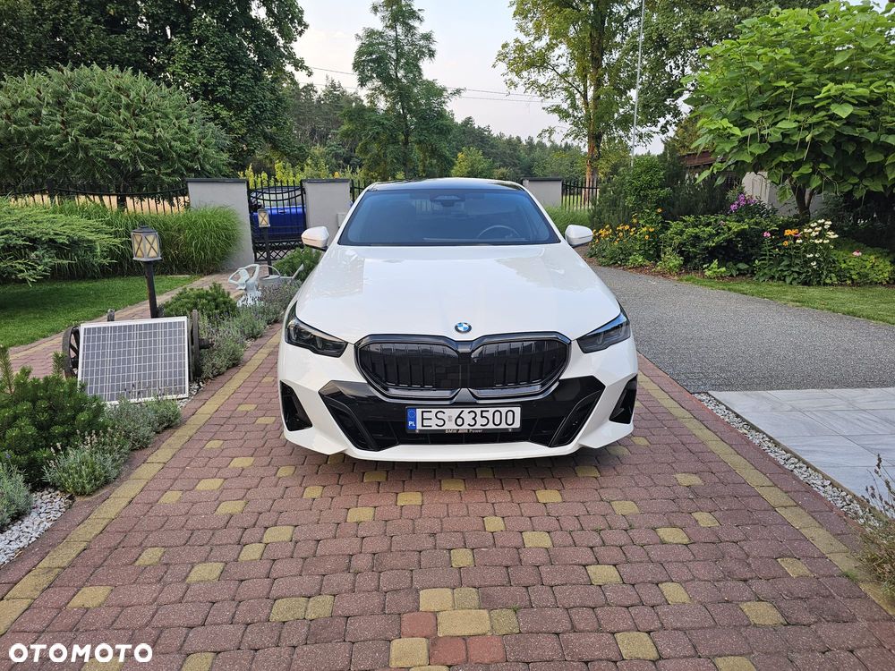 BMW Seria 5 520d xDrive - 1