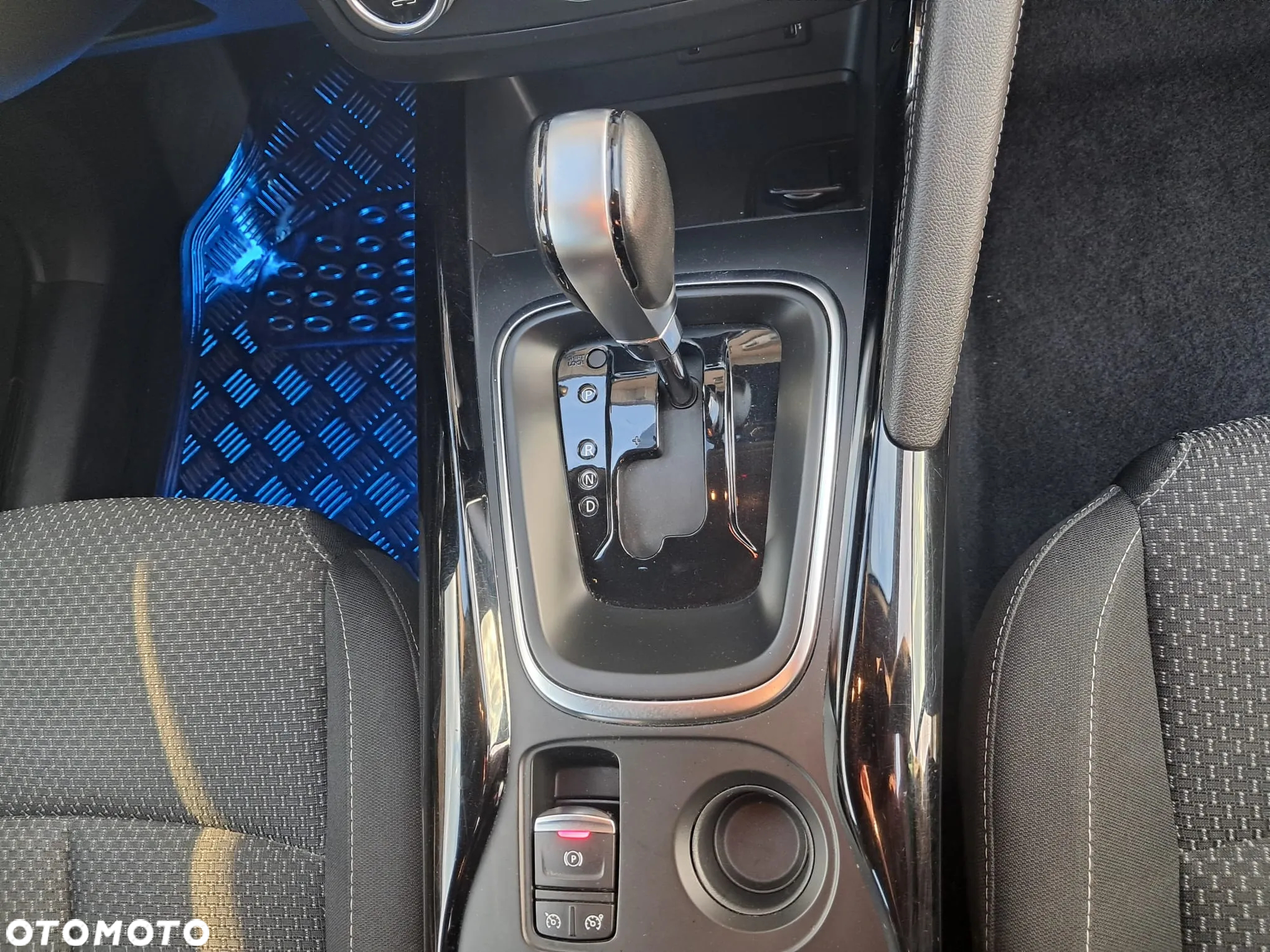Renault Kadjar BLUE dCi 115 EDC BUSINESS EDITION - 25