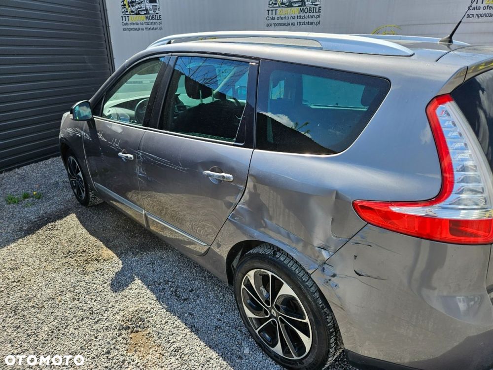 Renault Grand Scenic - 17
