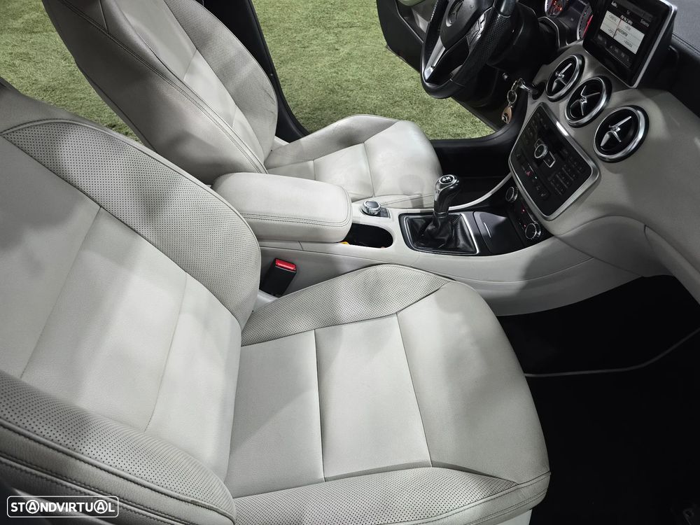 Mercedes-Benz A 180 CDi BE Urban - 9