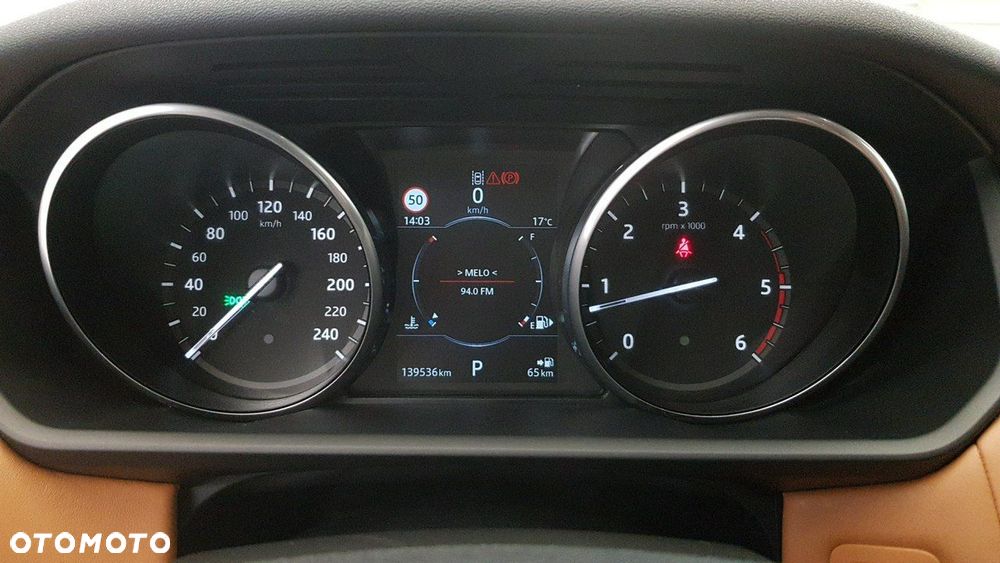 Land Rover Discovery - 25