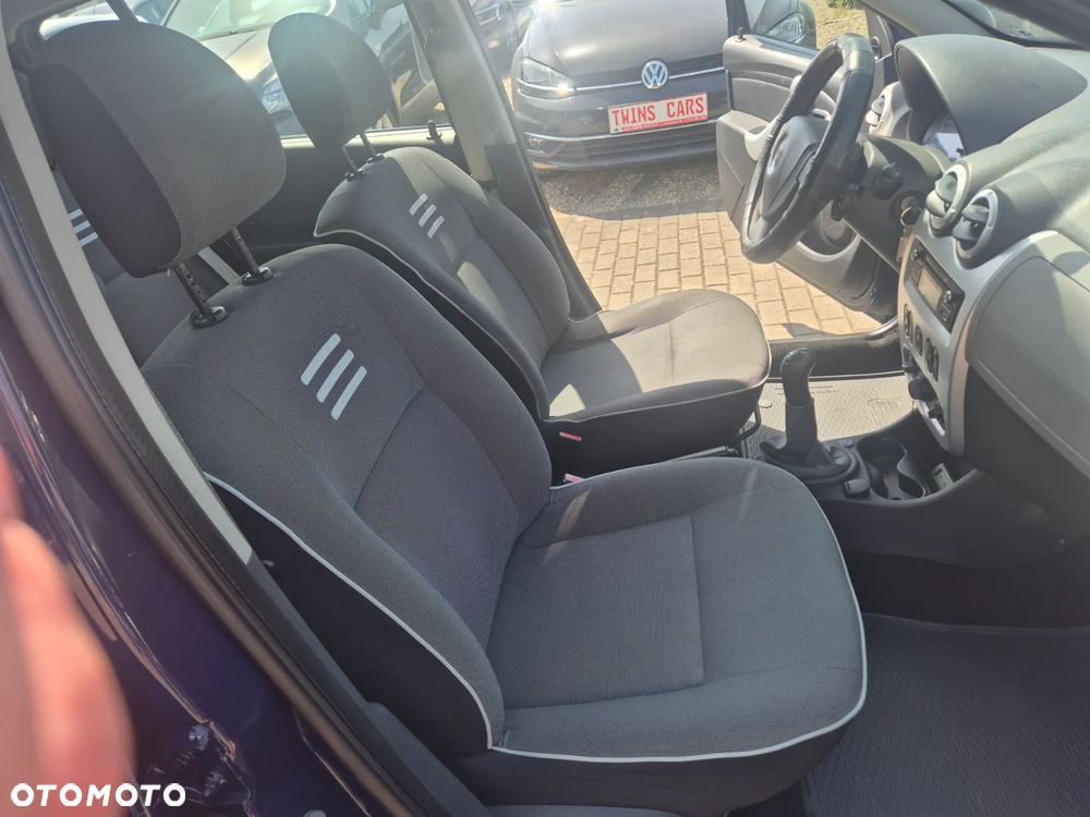 Dacia Sandero 1.2 16V Ambiance - 12
