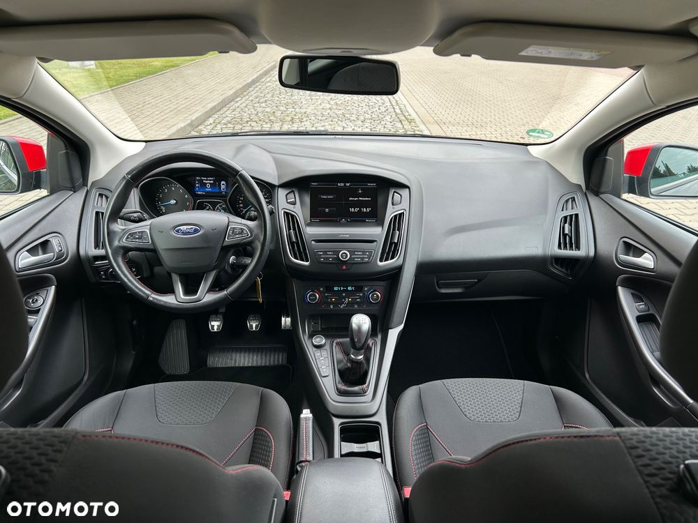 Ford Focus Turnier 1.5 EcoBoost Start-Stopp-System ST-Line - 24