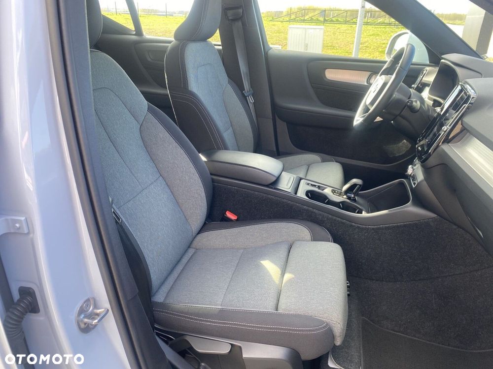 Volvo XC 40 - 15