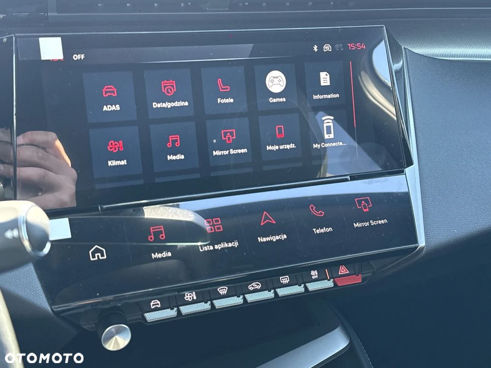 Peugeot 408 HYBRID 145 e-DSC6 GT - 22