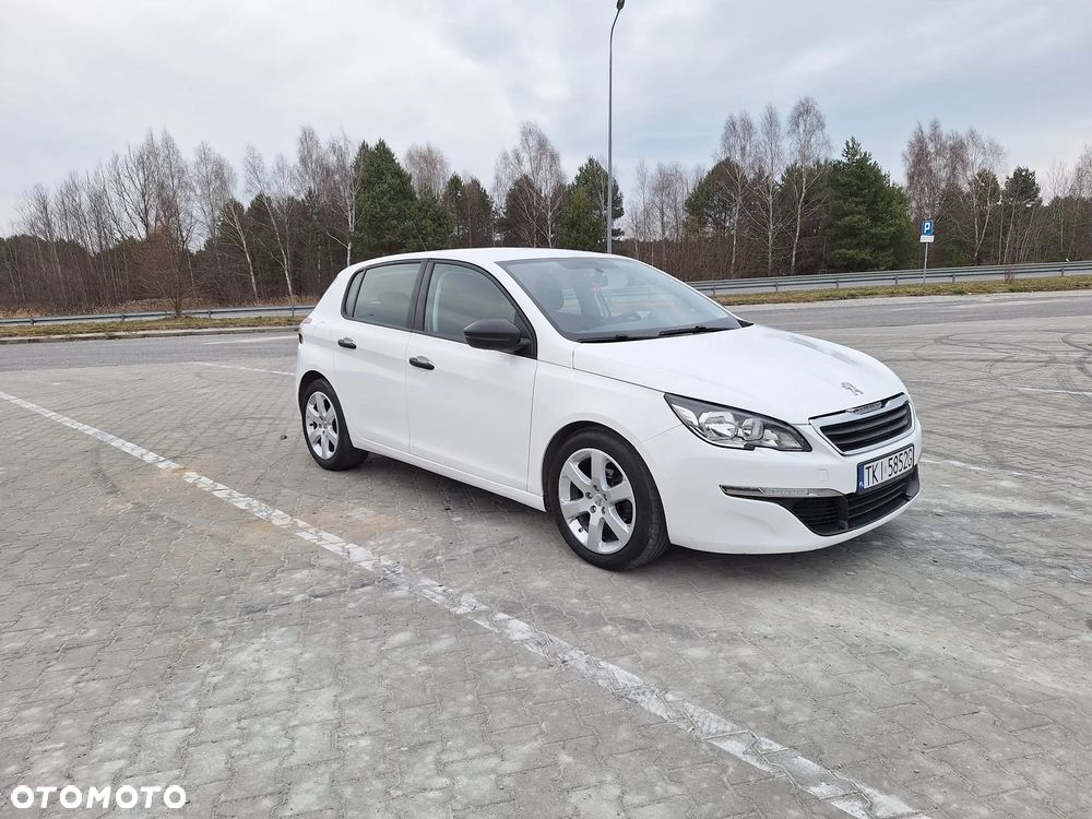 Peugeot 308 - 8