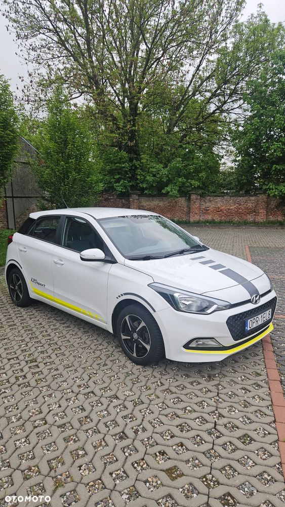 Hyundai i20 blue 1.2 YES Gold - 16