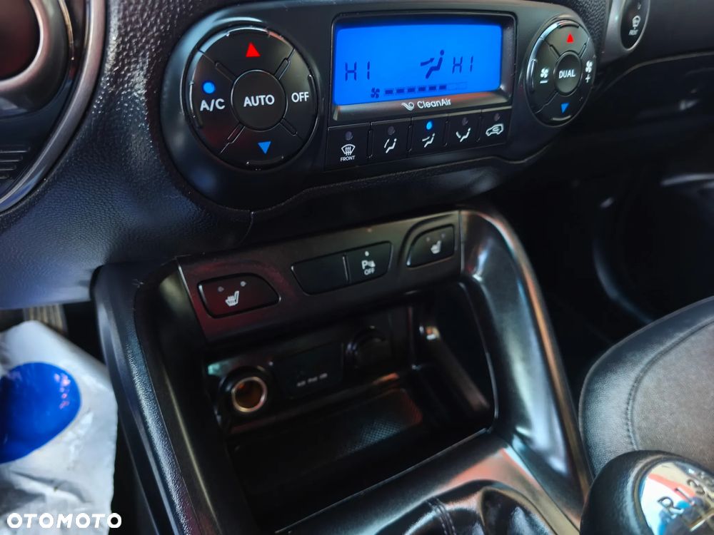 Hyundai ix35 1.7 CRDi Premium 2WD - 15