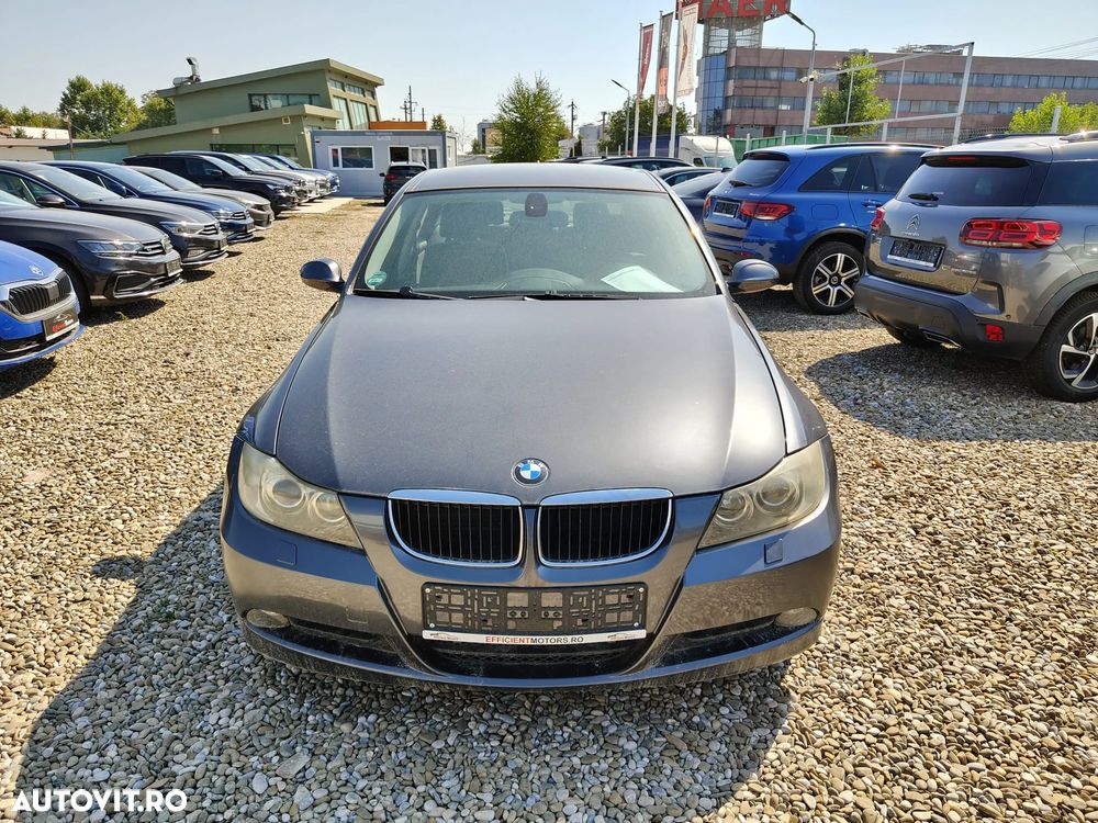 BMW Seria 3 318i Edition Sport - 9