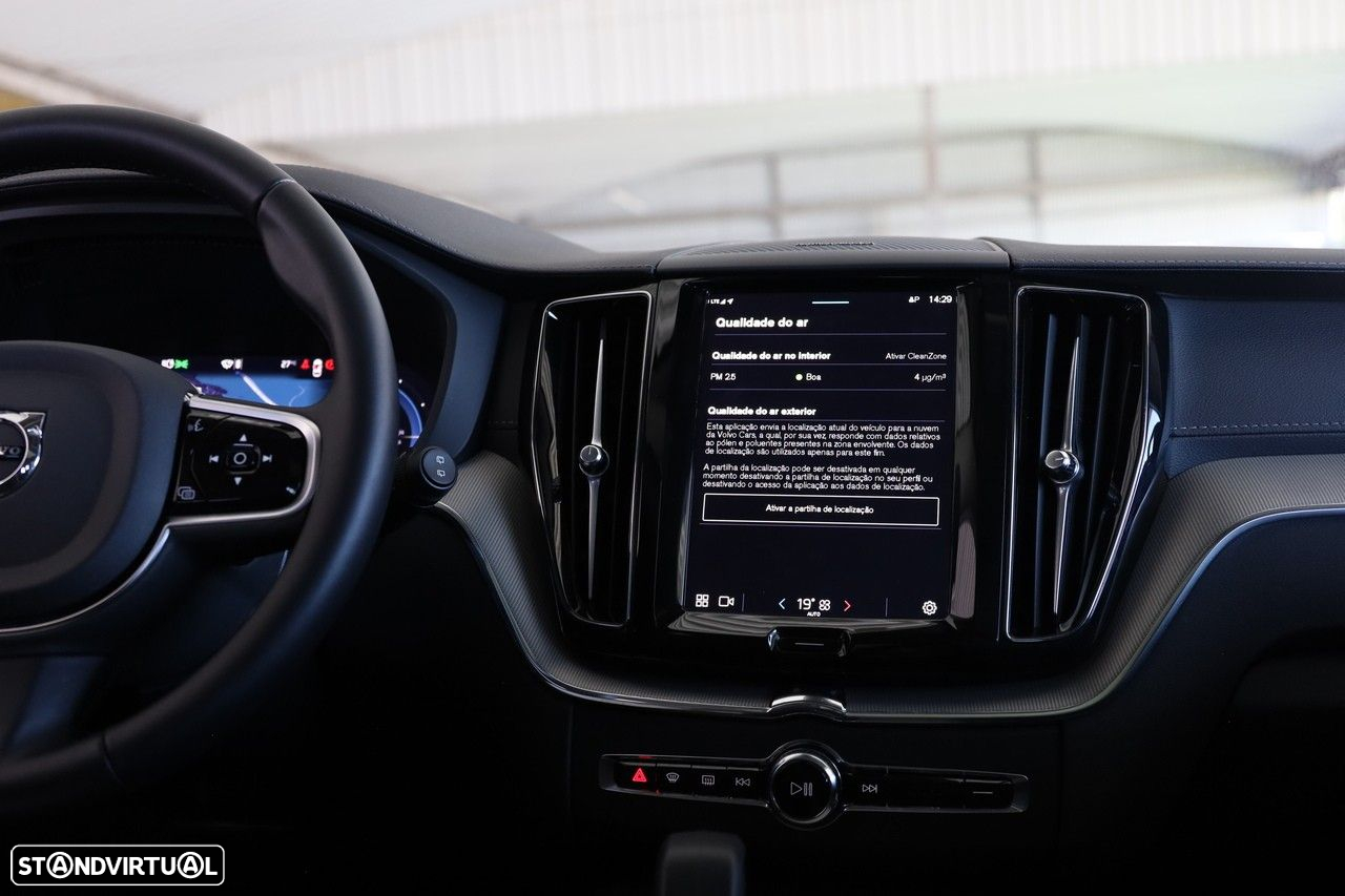 Volvo XC 60 2.0 T6 PHEV Ultimate Dark AWD - 18